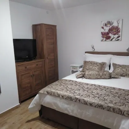 Center Roko Apartmán *