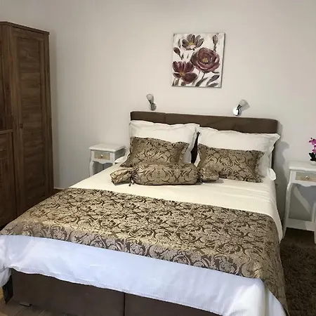 Center Roko Apartmán *